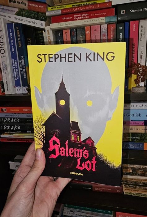 Coperta cărții Salem's Lot de Stephen King, Editura Armada — recenzie Lectură la Cafea